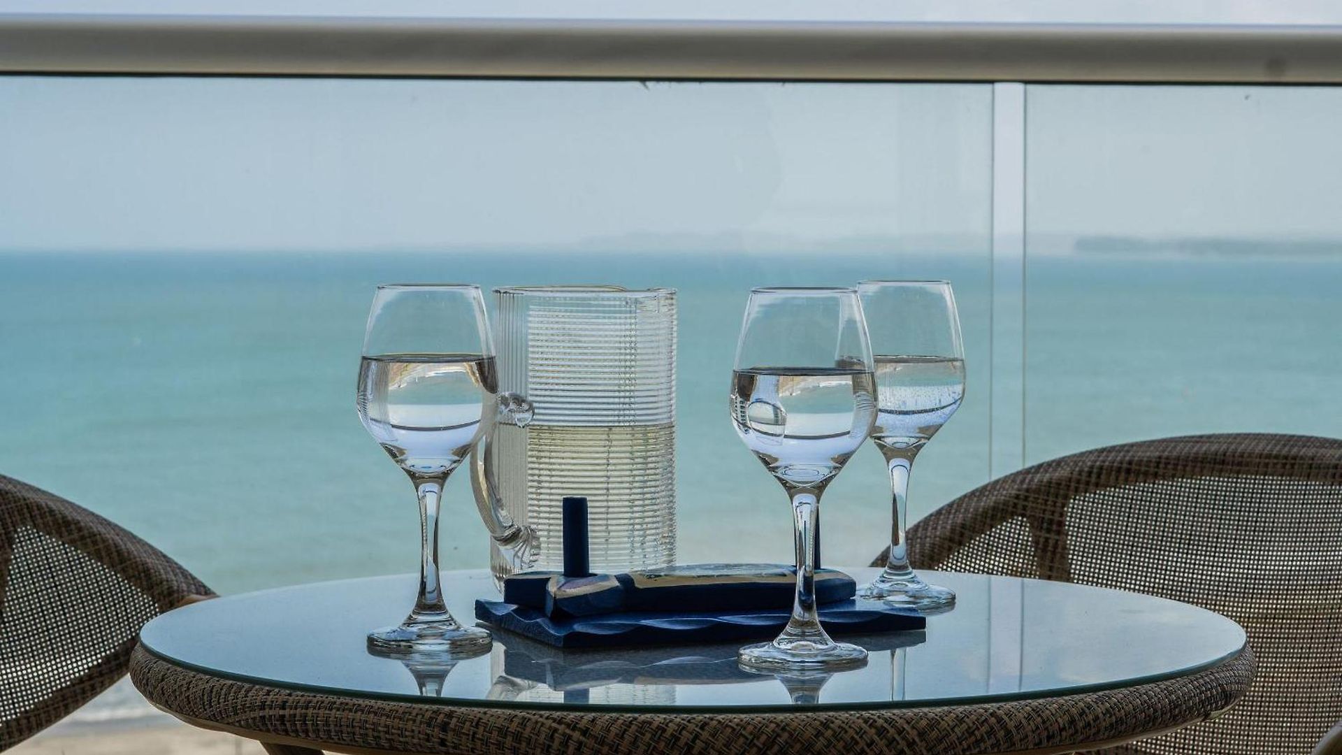 Cb922 | Luxurytouch: Con Encanto Y Vista Mar