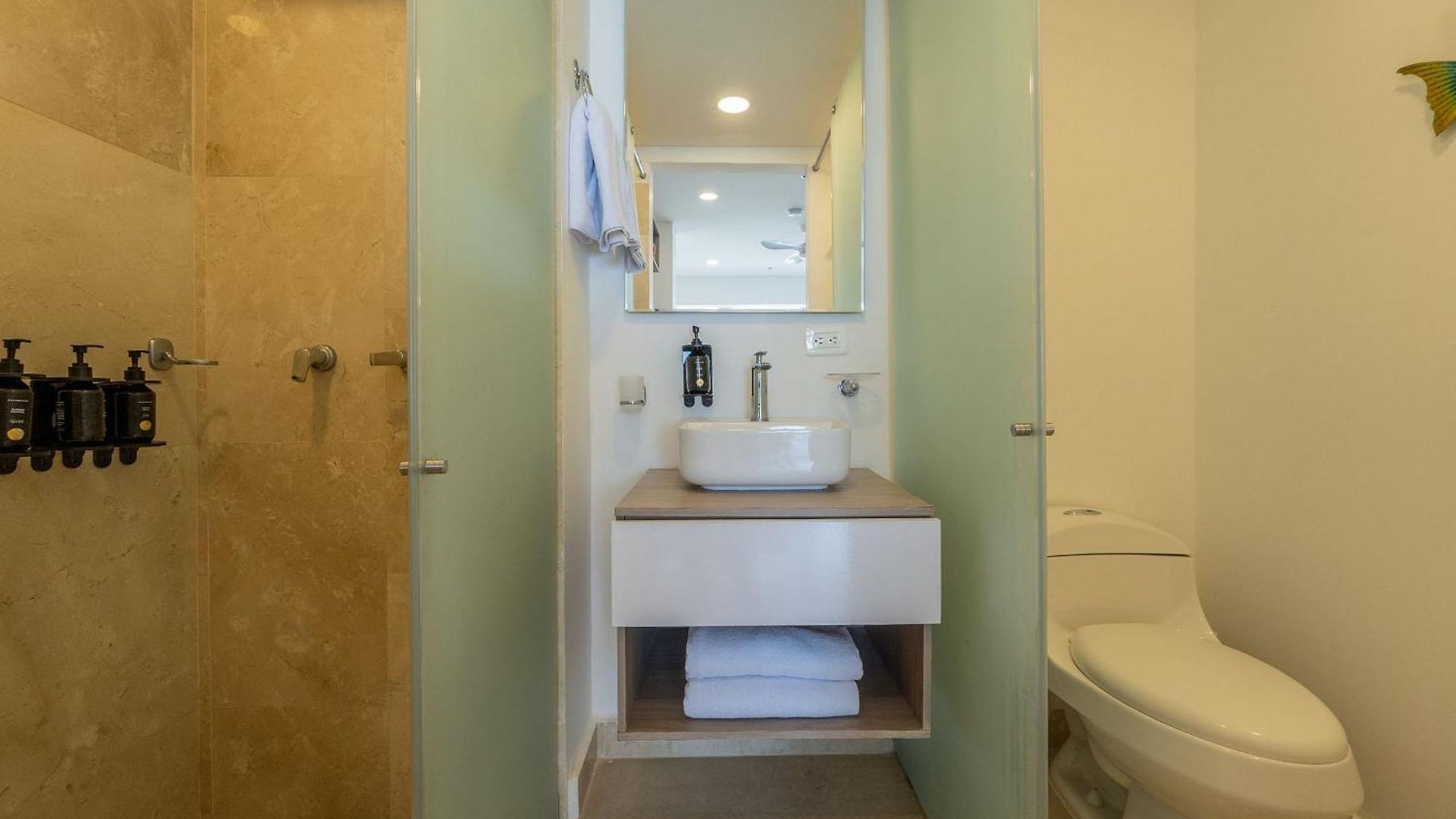 Cb922 | Luxurytouch: Con Encanto Y Vista Mar Cartagena